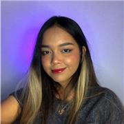 Profesora de Diseño Gráfico especializada en Adobe Illustrator nivel básico a intermedio